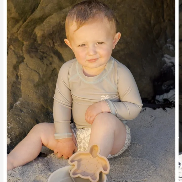 Rylee + Cru Rash Guard Set Sage Palm Print - Picture 2 of 4